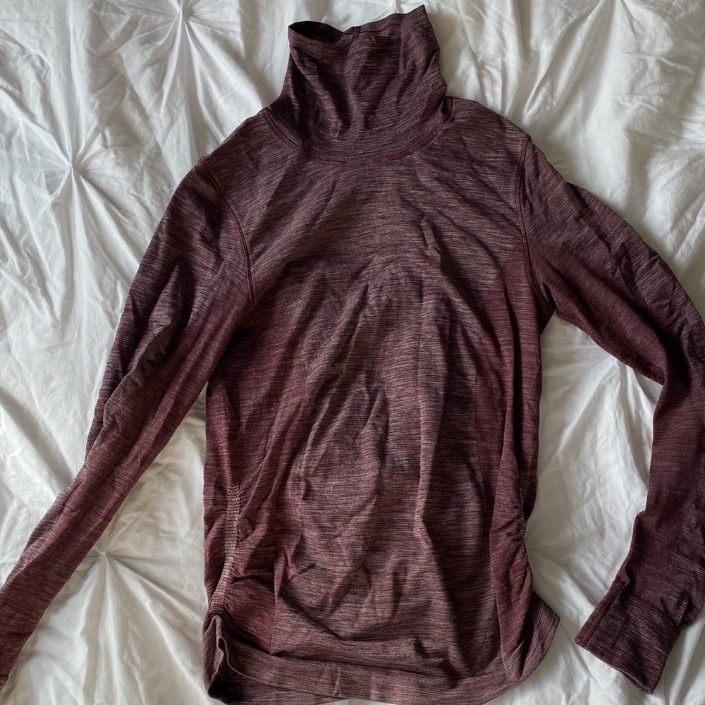 Lululemon Wicking Turtleneck Long Sleeve 8